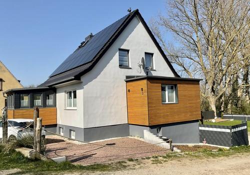 Hausansicht / Seite