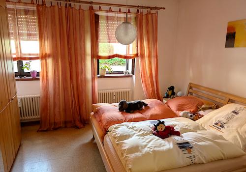 Schlafzimmer 1