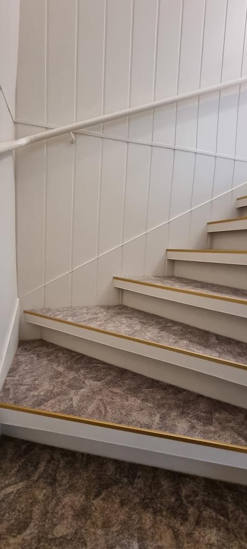 Treppe zum Obergeschoss