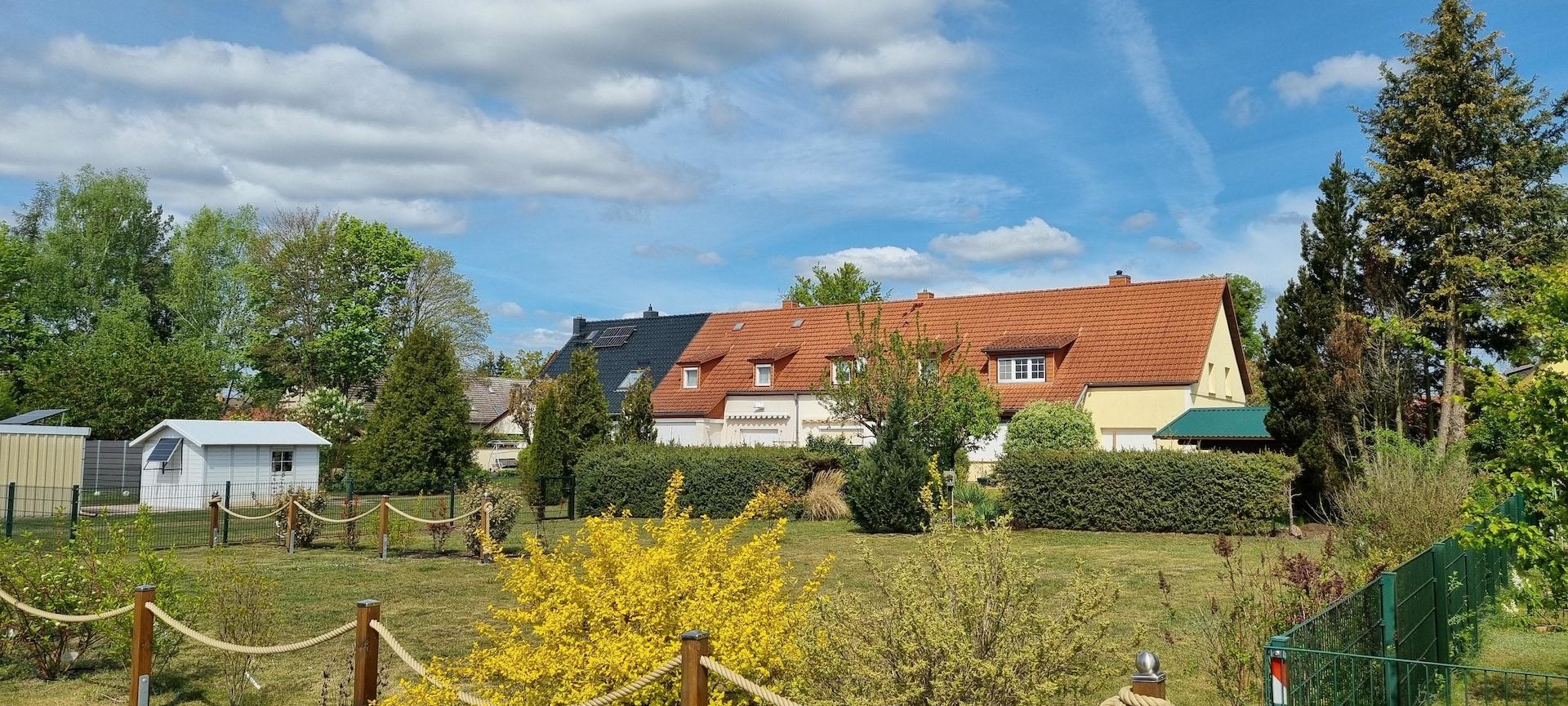 Blick zum Mittelhaus