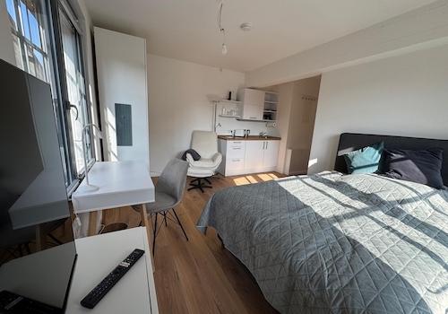Apartment 5