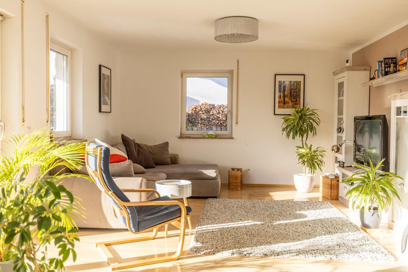 Stilvolles Einfamilienhaus mit traumhaftem Ausblick, Doppelgarage & Vollunterkellerung