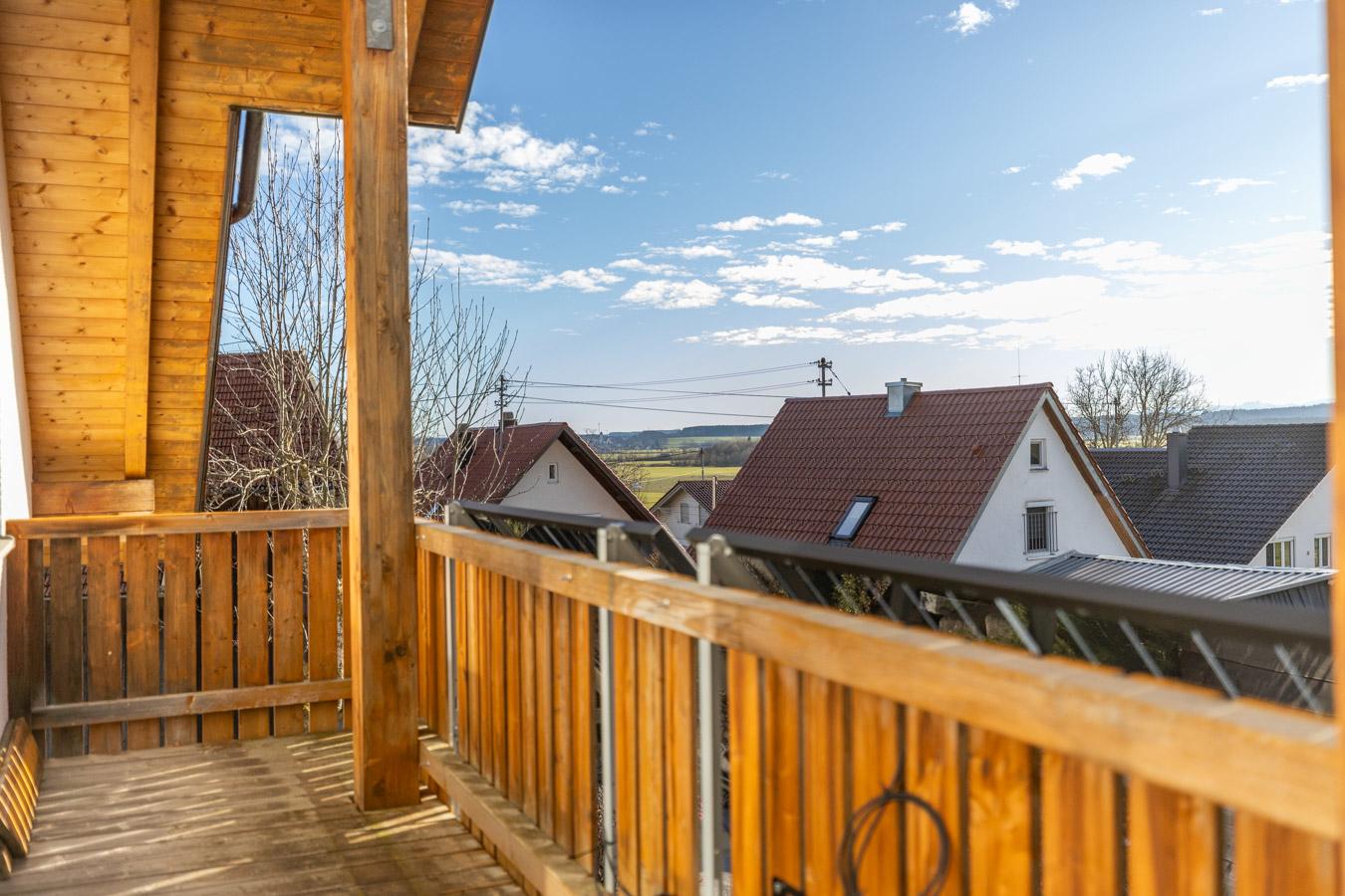 Stilvolles Einfamilienhaus mit traumhaftem Ausblick, Doppelgarage & Vollunterkellerung