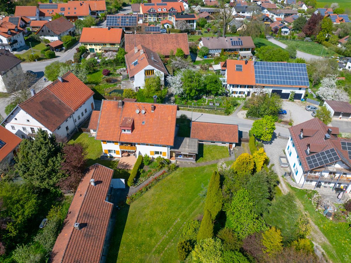 Vogelperspektive mit Maßen und Zufahrt