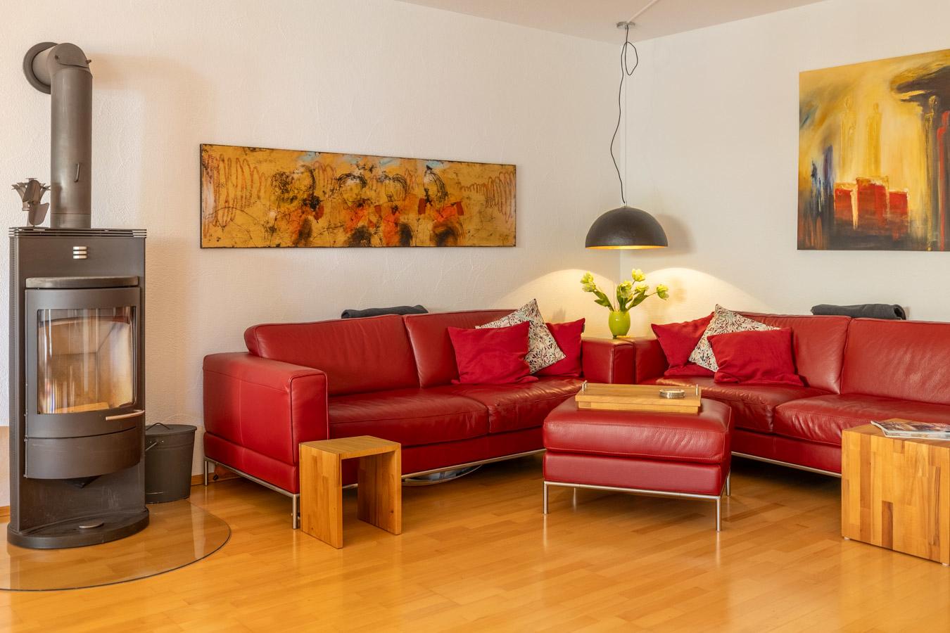 Exklusive Maisonette in traumhafter Ruhelage – Schlösschen-Architektur, Garten & 2 TG-Plätze
