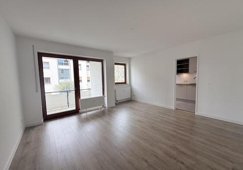 Wohnzimmer mit Blick zur Küche