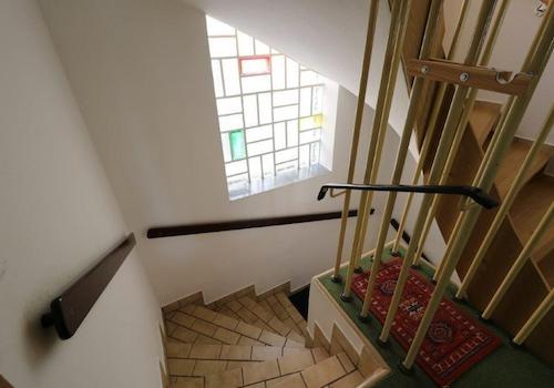 Treppen zum OG