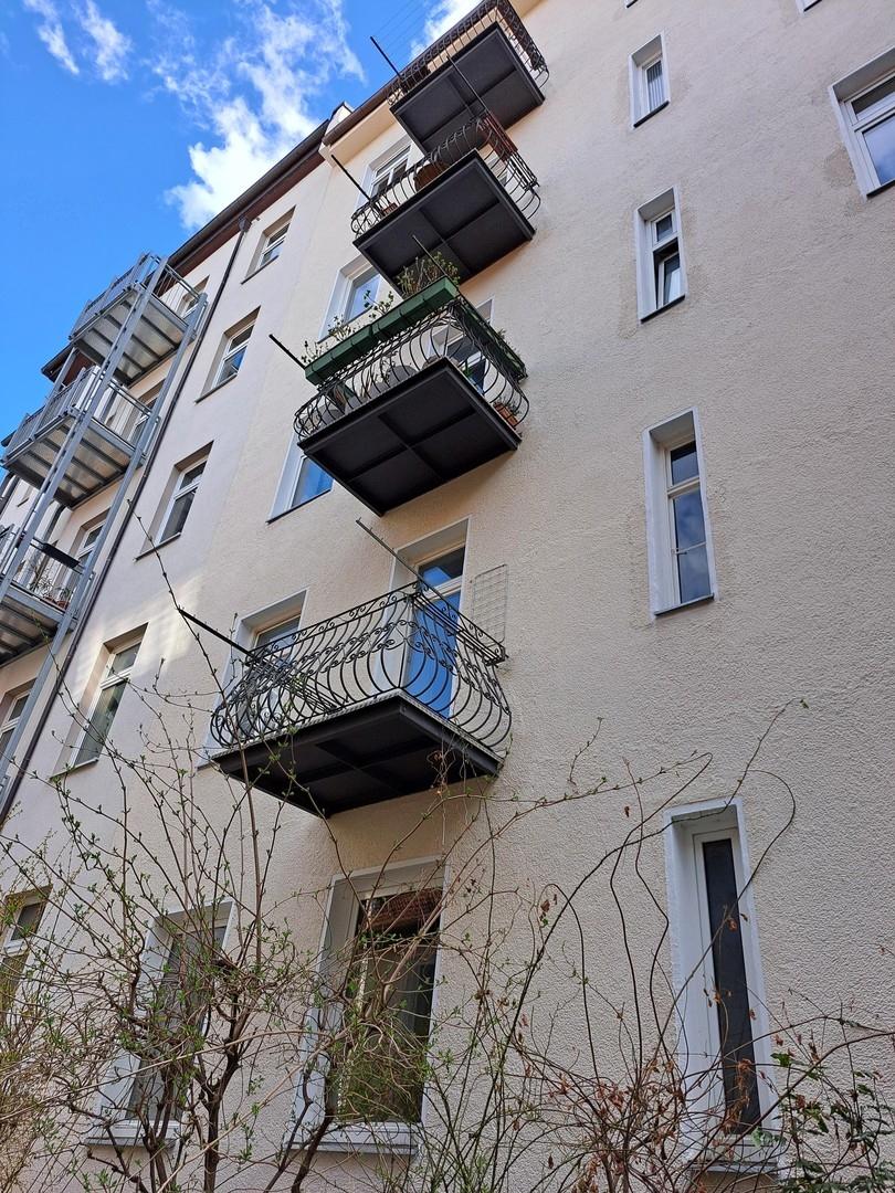Balkon der Wohnung vom Hof