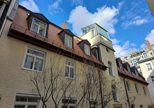 Rückgebäude im Hof