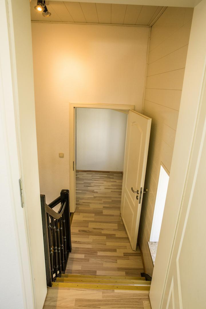 vom Wohnbereich in die Kinderzimmer