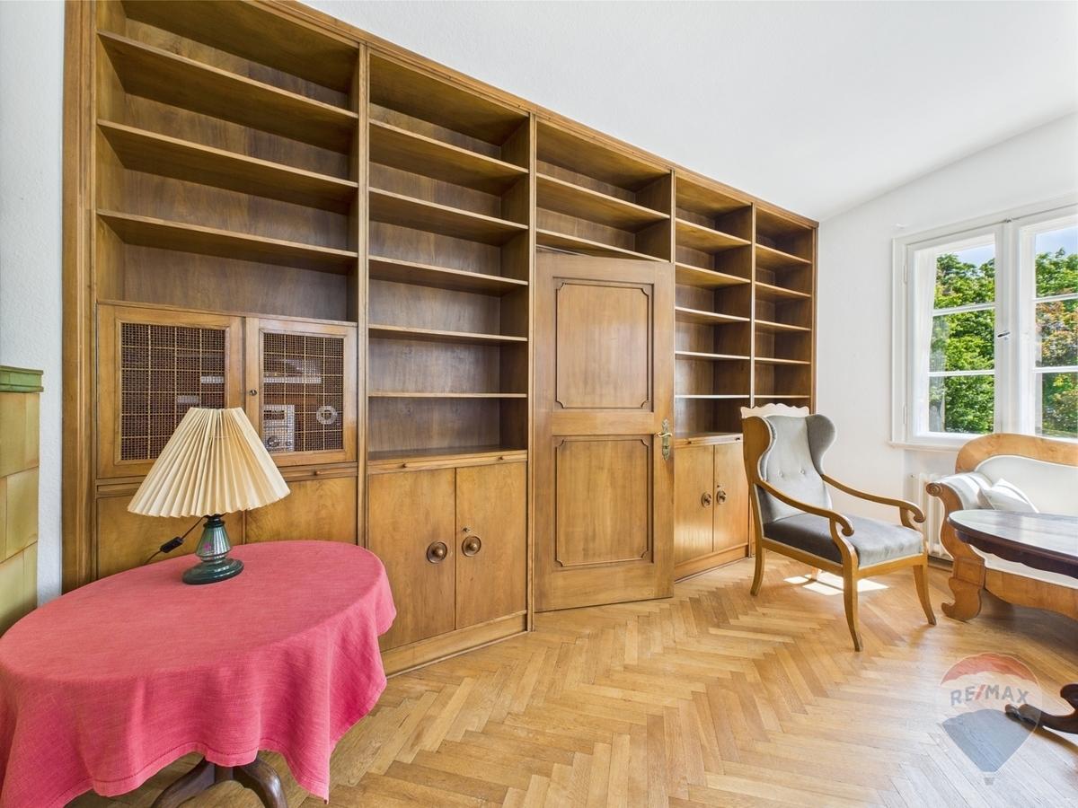 Großes Wohnzimmer