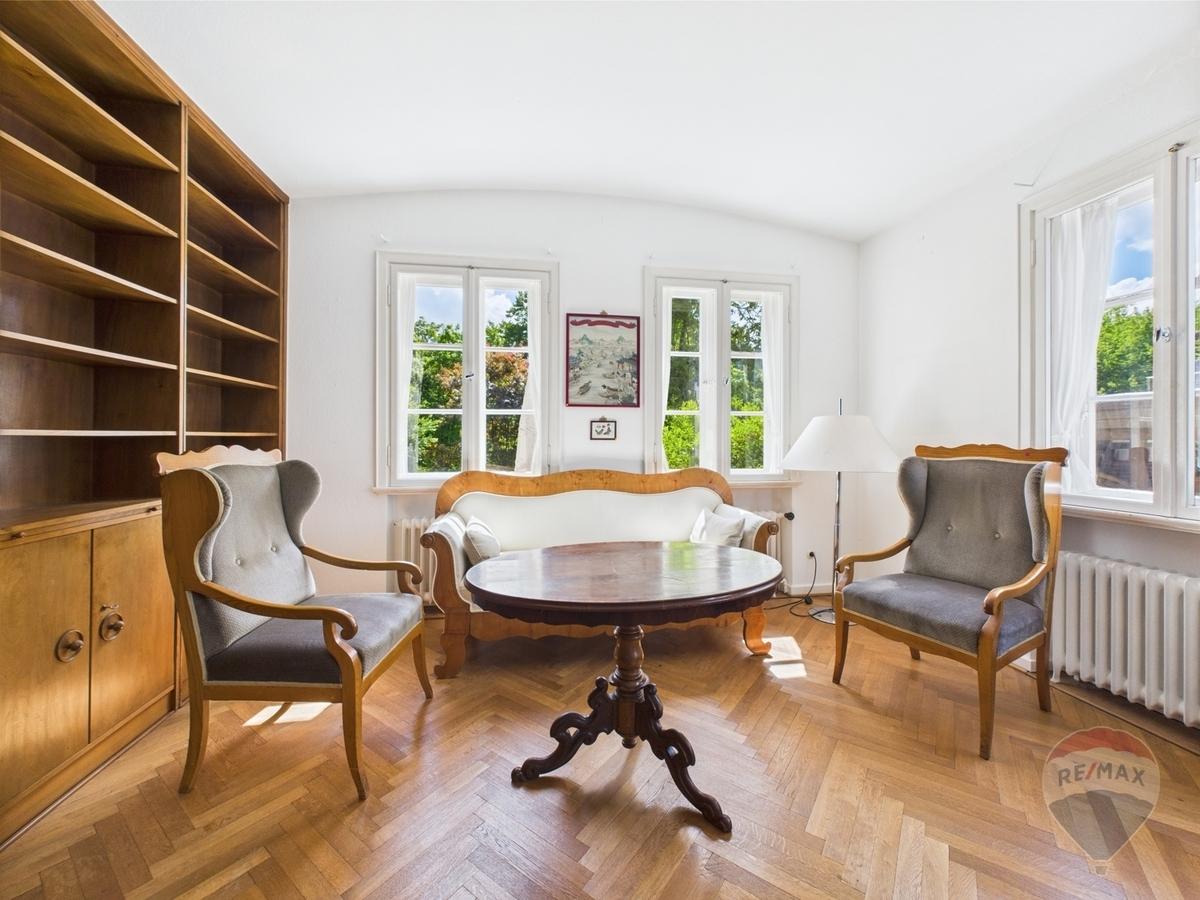 Großes Wohnzimmer