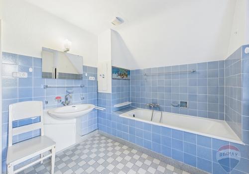 Elternbadezimmer