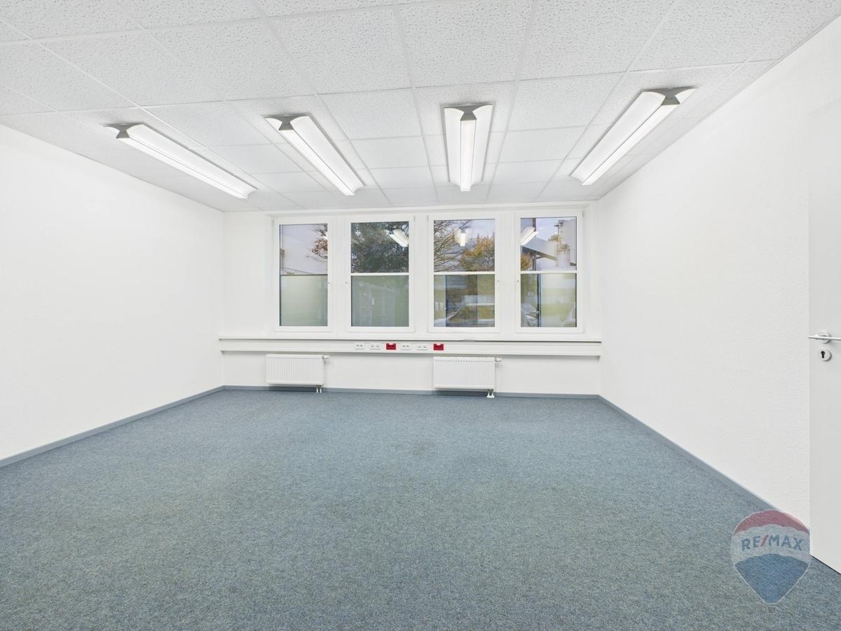 Büro 4