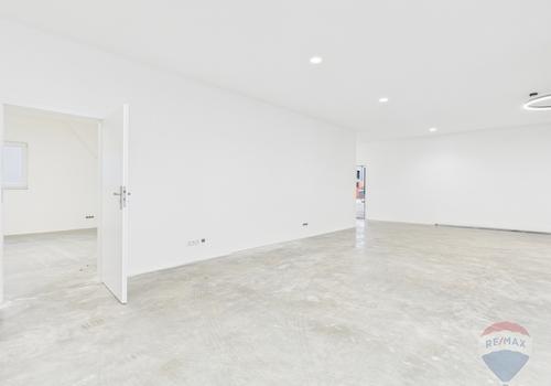 Halle / Ausstellung Blick ins Büro