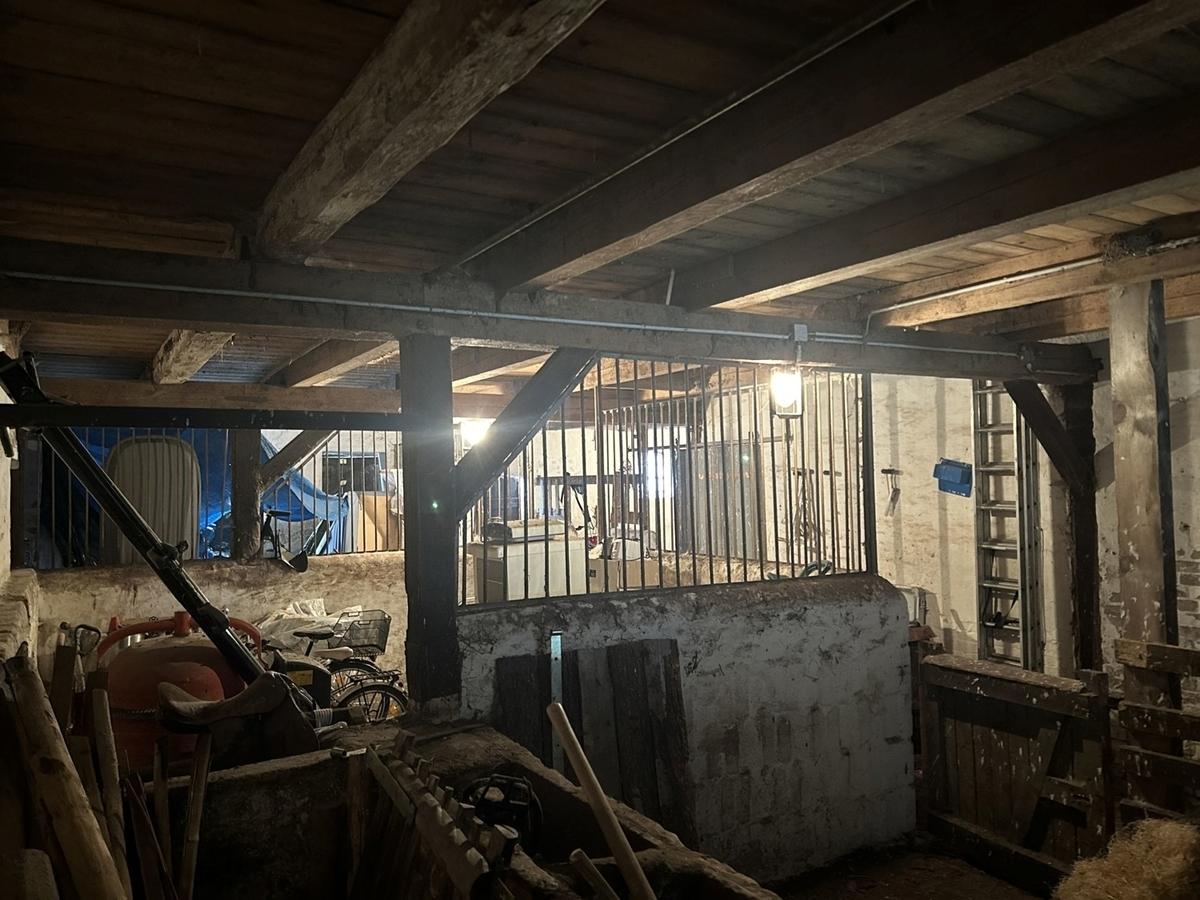 Die Stallungen