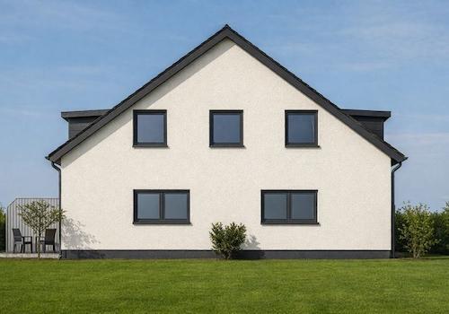 Hausansicht von der Seite