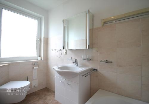 Badezimmer EG