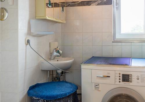 Wohnen mit Komfort: 4 Zimmer, Balkon und optimale Infrastruktur