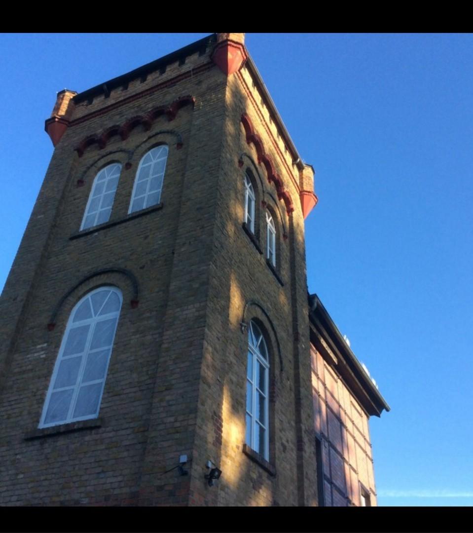 Turm rechts