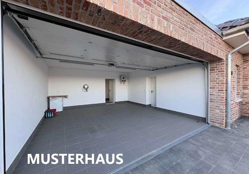 Doppelgarage mit Sektionaltor