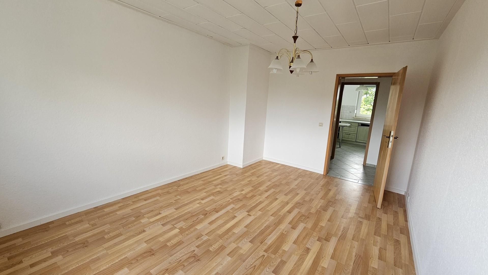Schlafzimmer Blick zum Flur