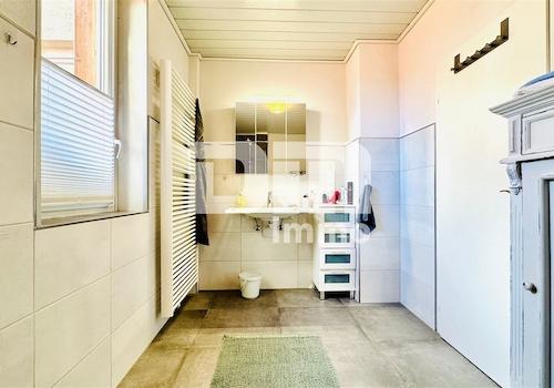 Gebäude 1 EG Badezimmer / Dusche ebenerdig