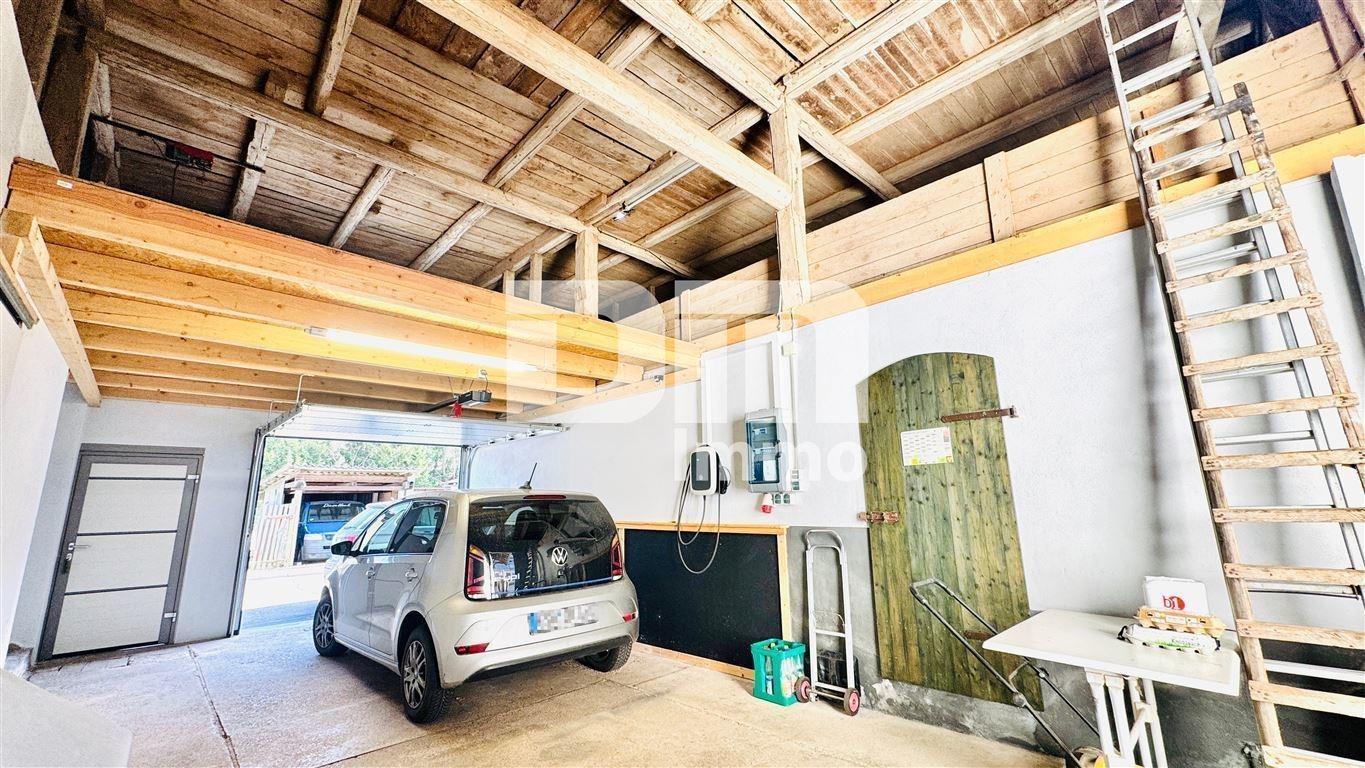 Gebäude 1 Scheune / Garage Innen / Nebengebäude