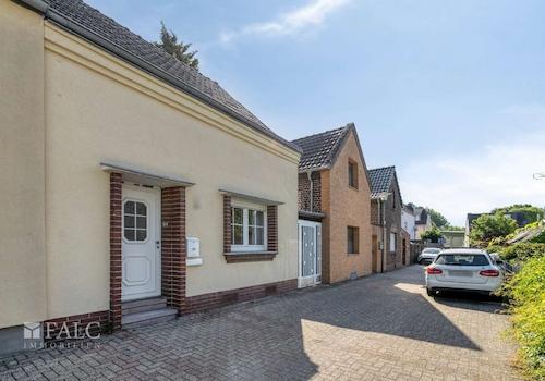Straßeansicht