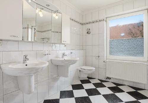 Badezimmer - Bild I