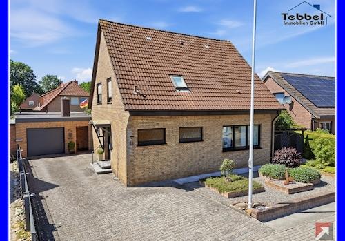 Einfamilienhaus mit separatem Wohnhaus