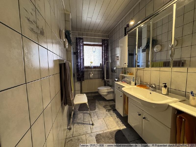 Badezimmer im Erdgeschoss