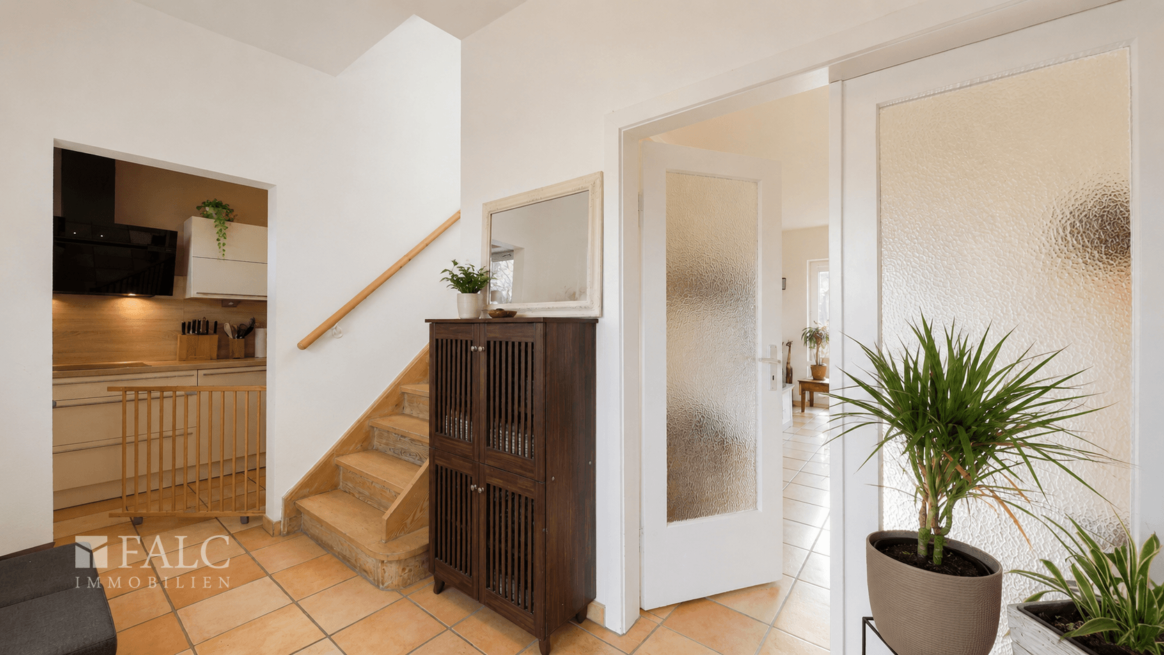 Flur mit Treppe