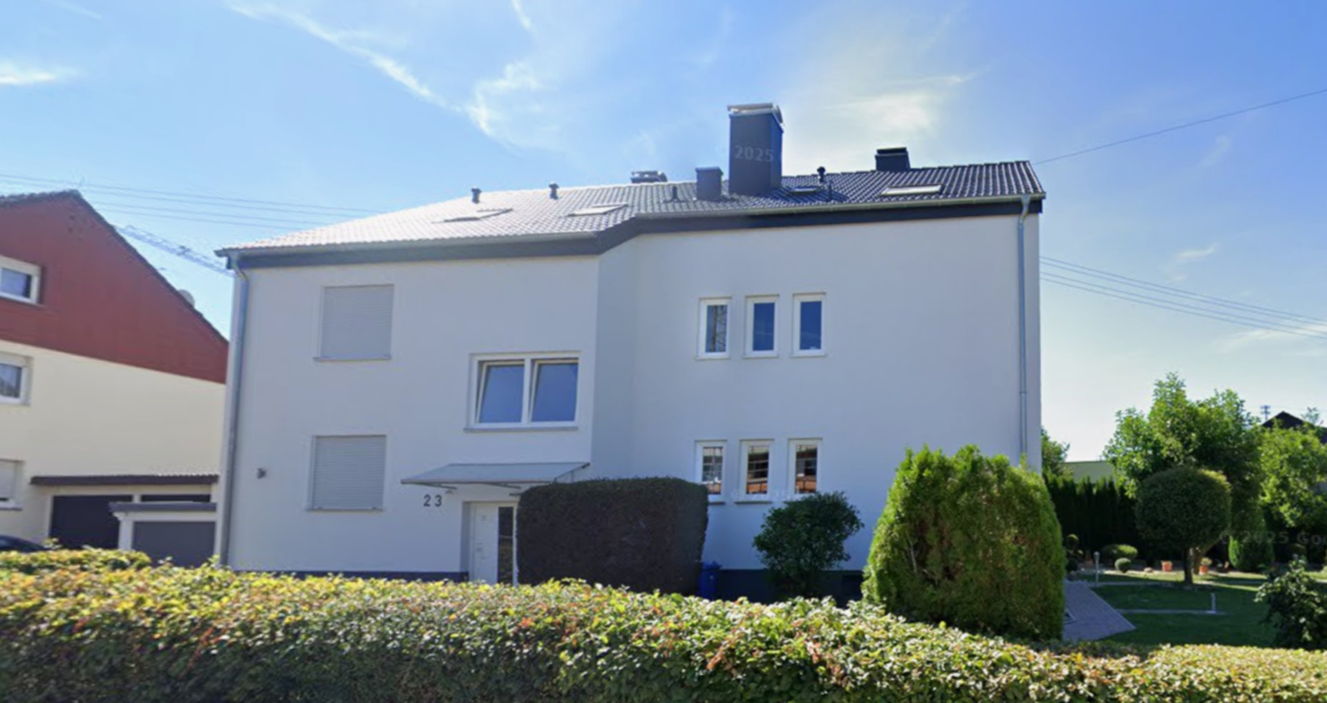 Gebäude Straßenansicht