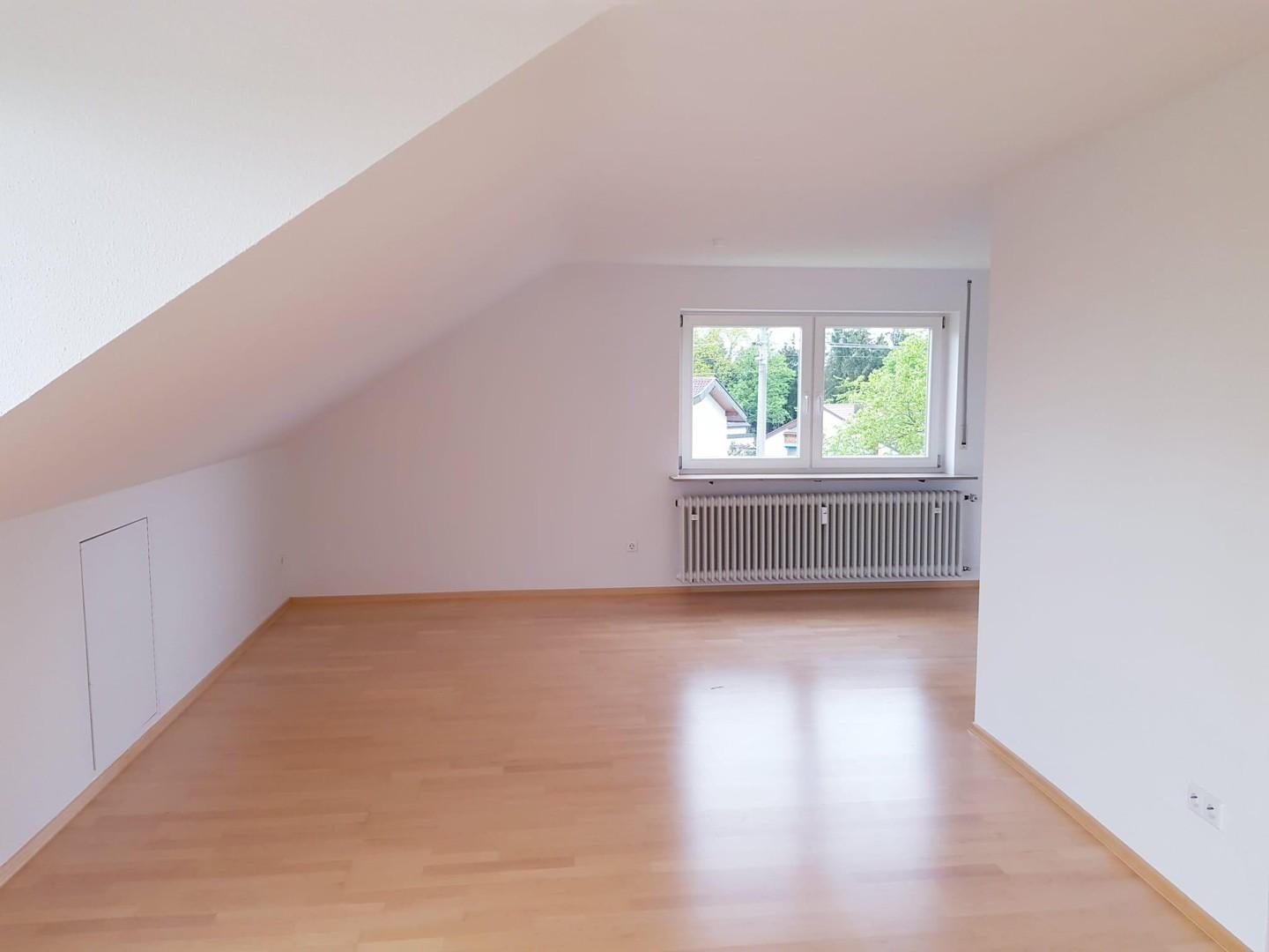 Wohn-/Esszimmer Bild 2