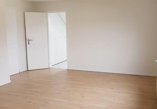 Schlafzimmer Bild 1