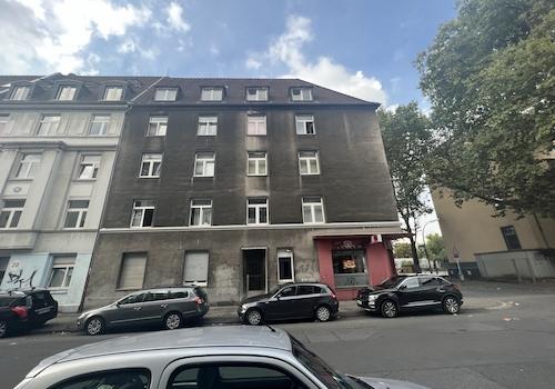 Straßenansicht