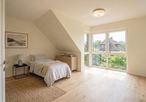 Gestaltungsvariante Schlafzimmer OG nach Nordwest  (Ki-generiert)