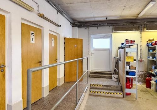 Für Beschäftigte und Kunden (1)