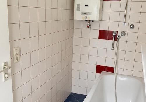 EG: Bad groß