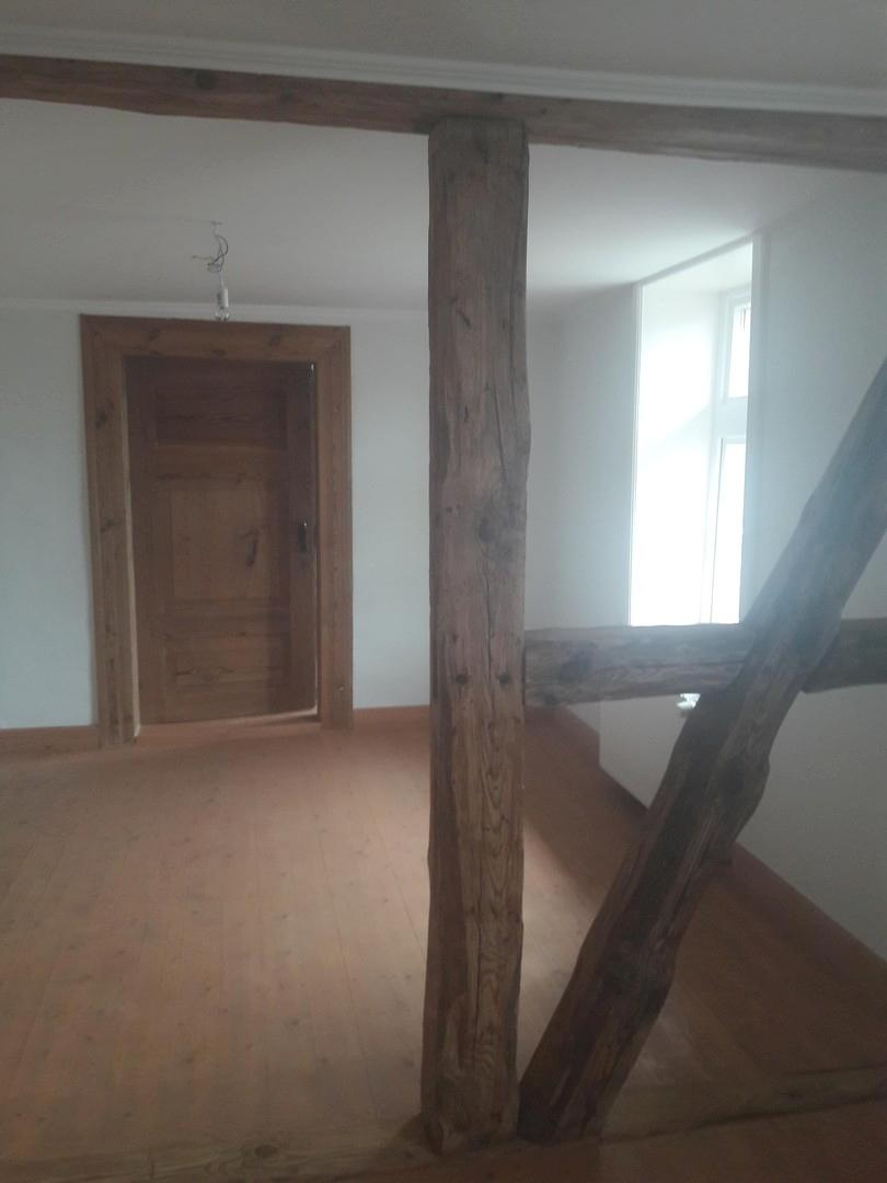 Zimmer OG mit historischer Tür