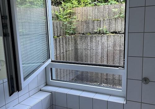 Badfenster