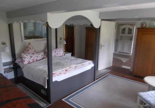 großes Schlafzimmer