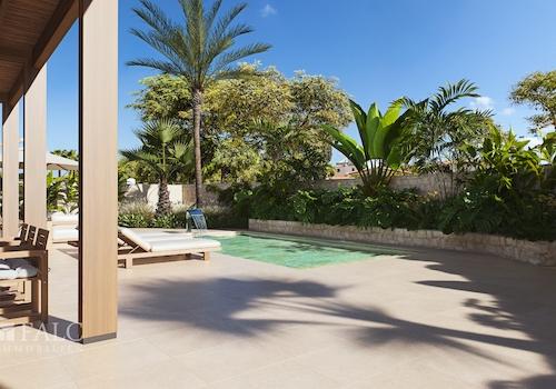 Terrasse mit Pool