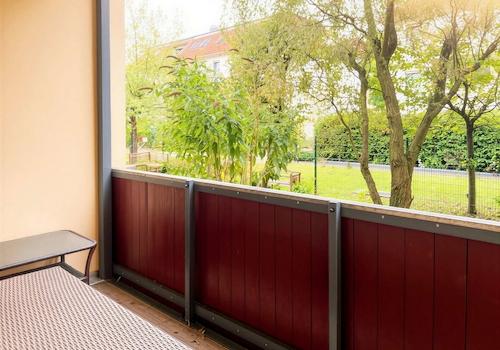Balkon mit Grünblick