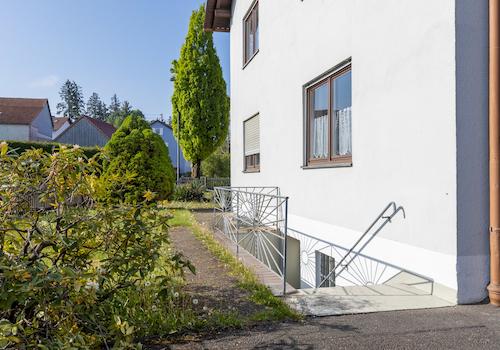 Attraktives 2-Familienhaus mit 177 m² Wohnfläche und großem Garten