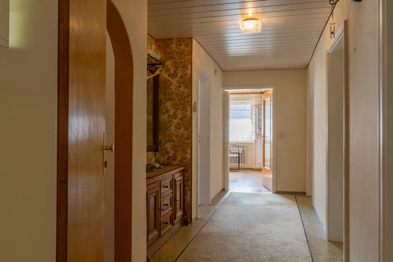 Attraktives 2-Familienhaus mit 177 m² Wohnfläche und großem Garten
