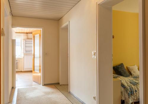 Attraktives 2-Familienhaus mit 177 m² Wohnfläche und großem Garten