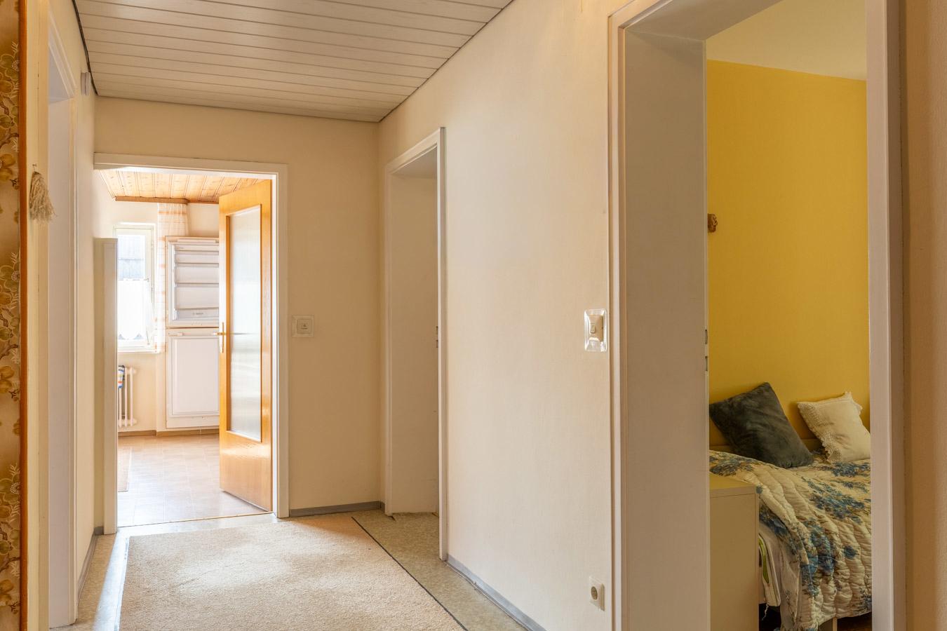 Attraktives 2-Familienhaus mit 177 m² Wohnfläche und großem Garten
