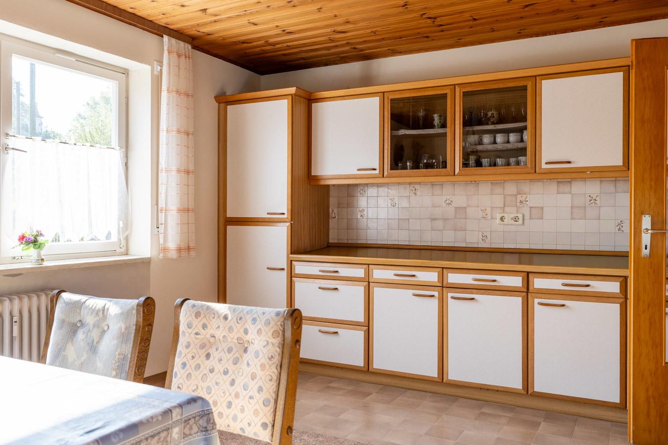 Attraktives 2-Familienhaus mit 177 m² Wohnfläche und großem Garten